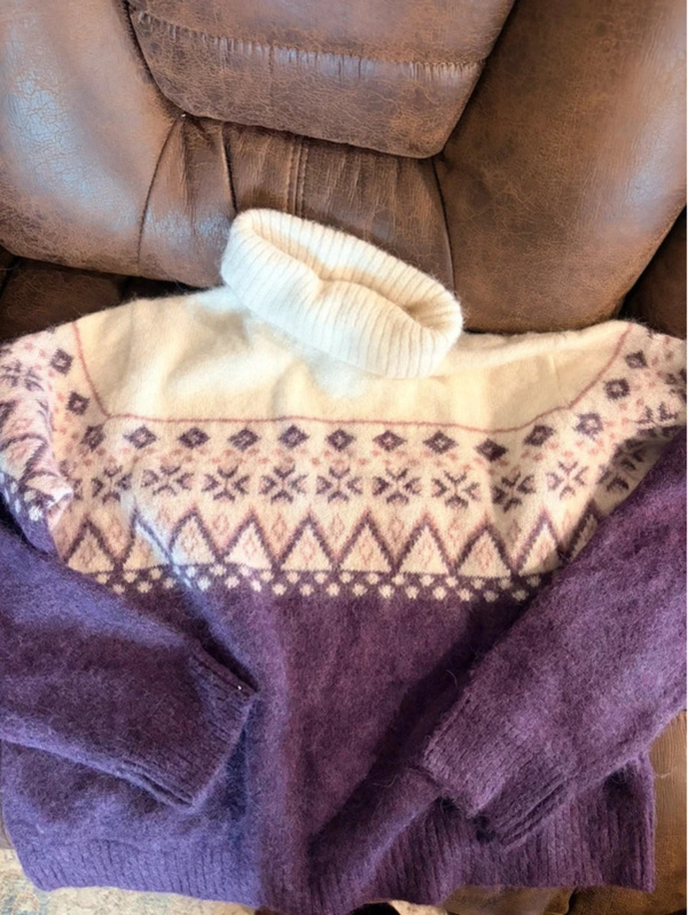 Alpaca purple sweater xl